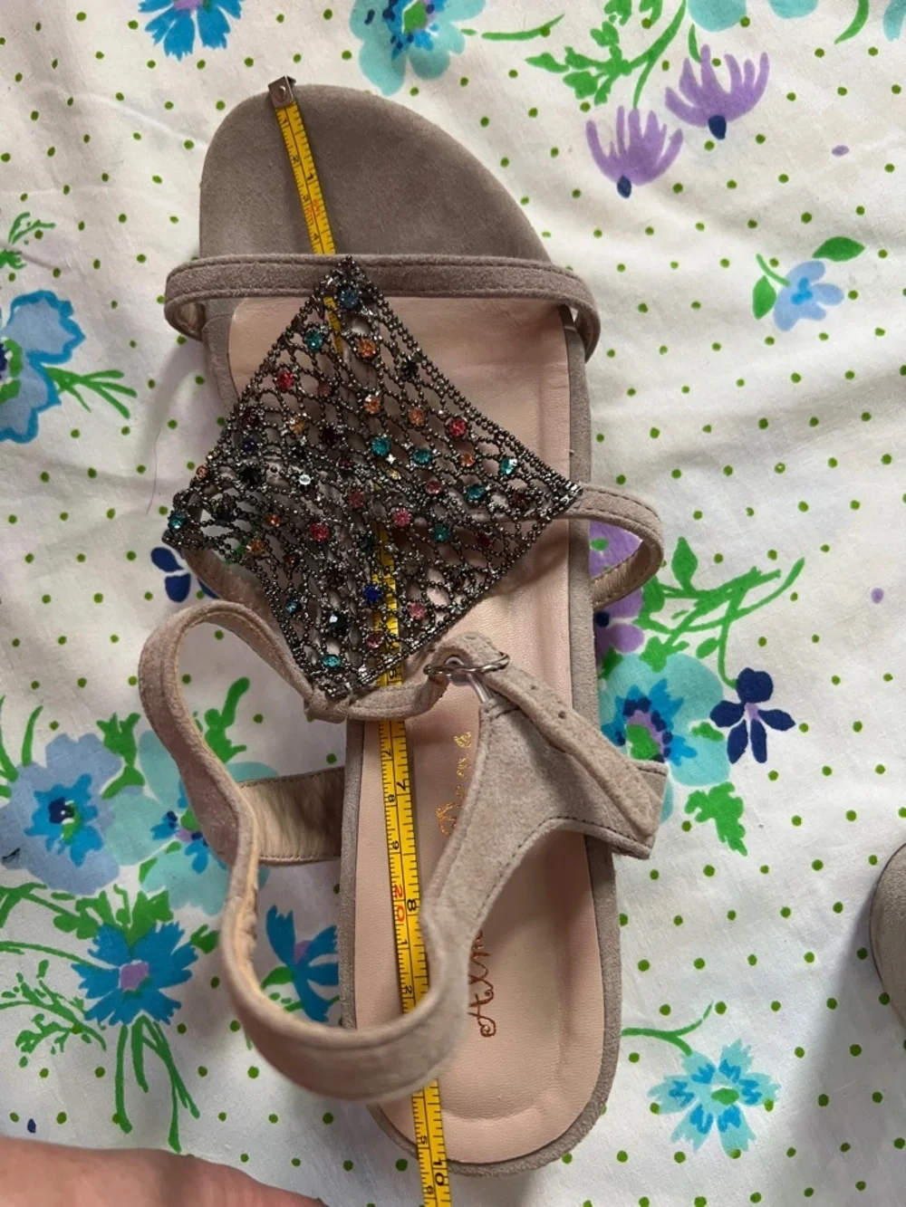 Alma en Pena Rhinestone Mesh Suede Wedge Sandals - 40 - 9?